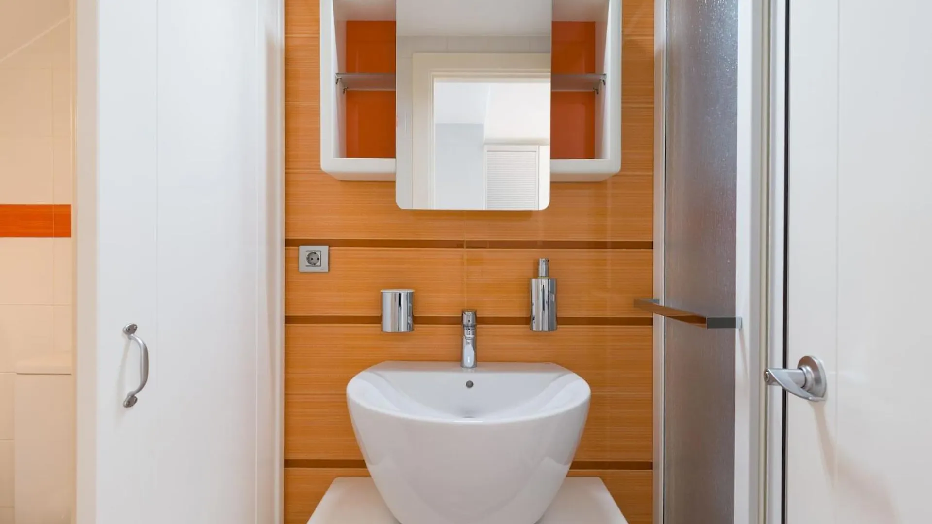 Meloneras Bay Suites 0*,